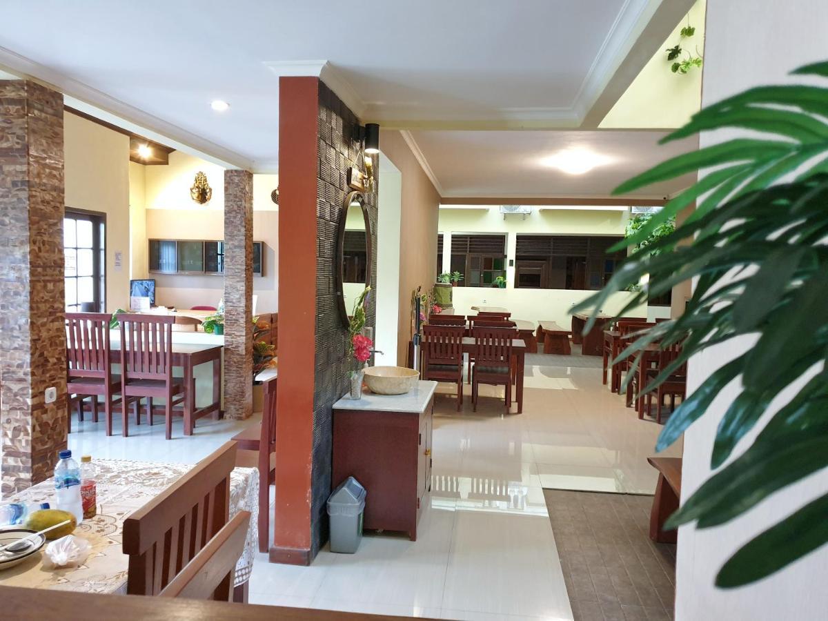 Maple Tree Homestay Maguwo Extérieur photo
