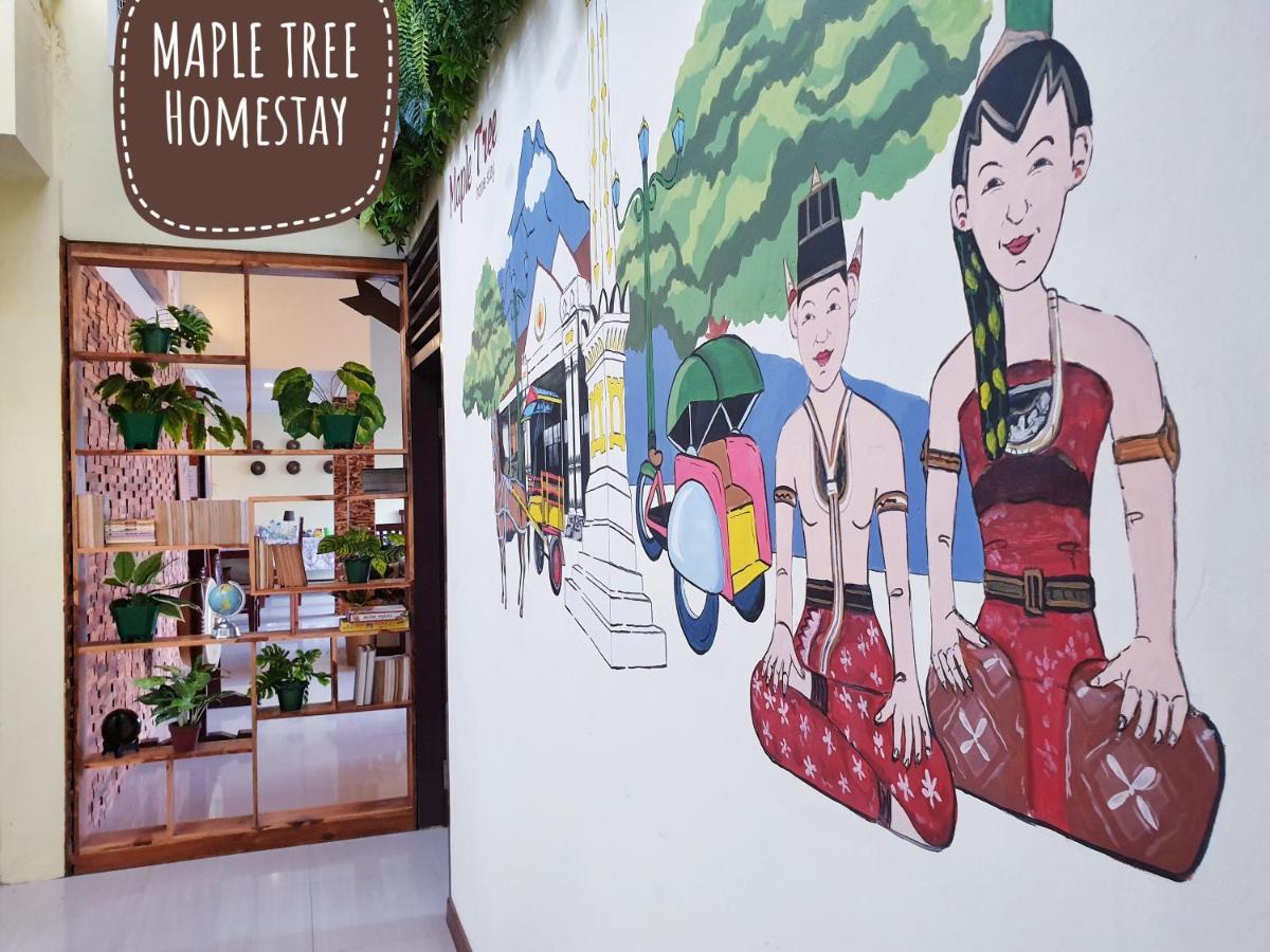 Maple Tree Homestay Maguwo Extérieur photo