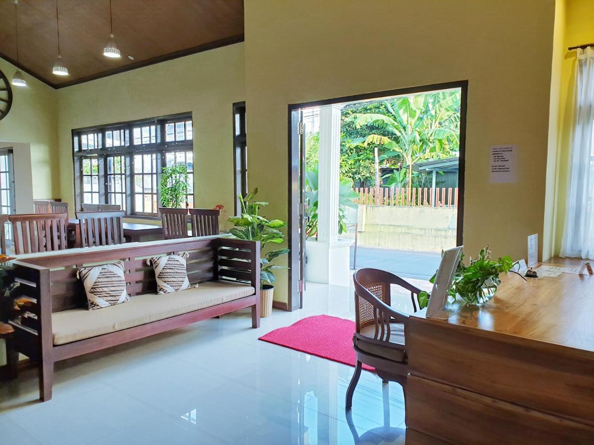 Maple Tree Homestay Maguwo Extérieur photo