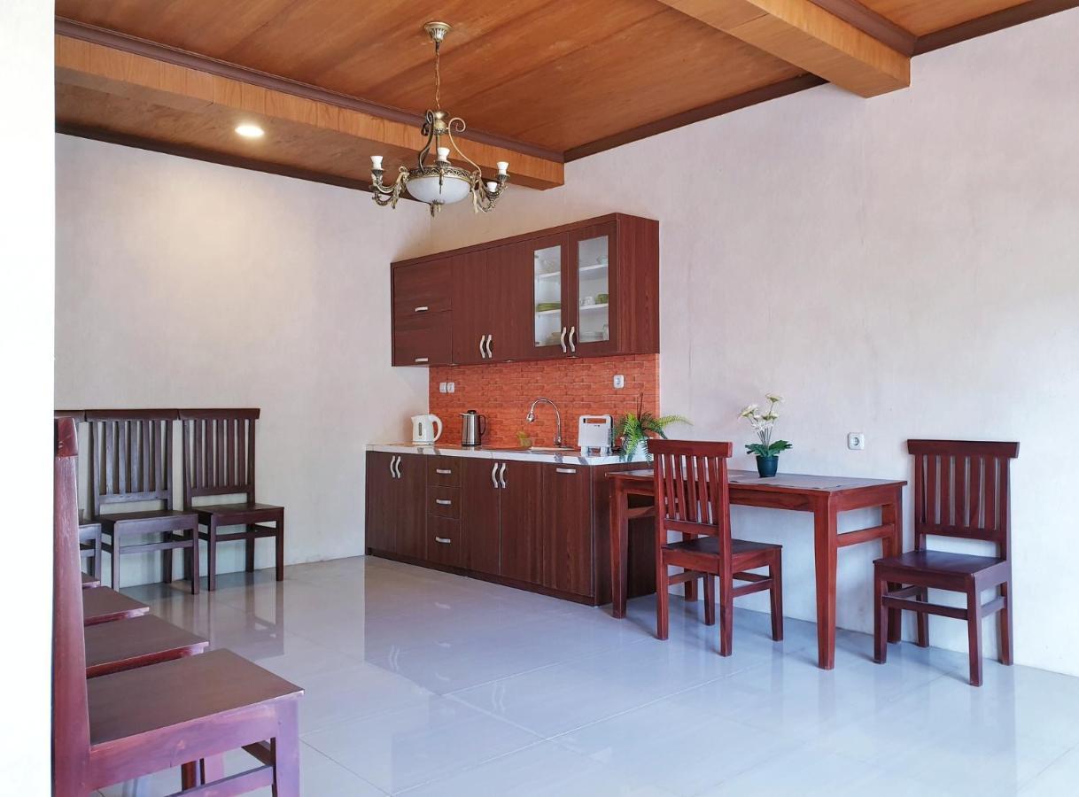 Maple Tree Homestay Maguwo Extérieur photo